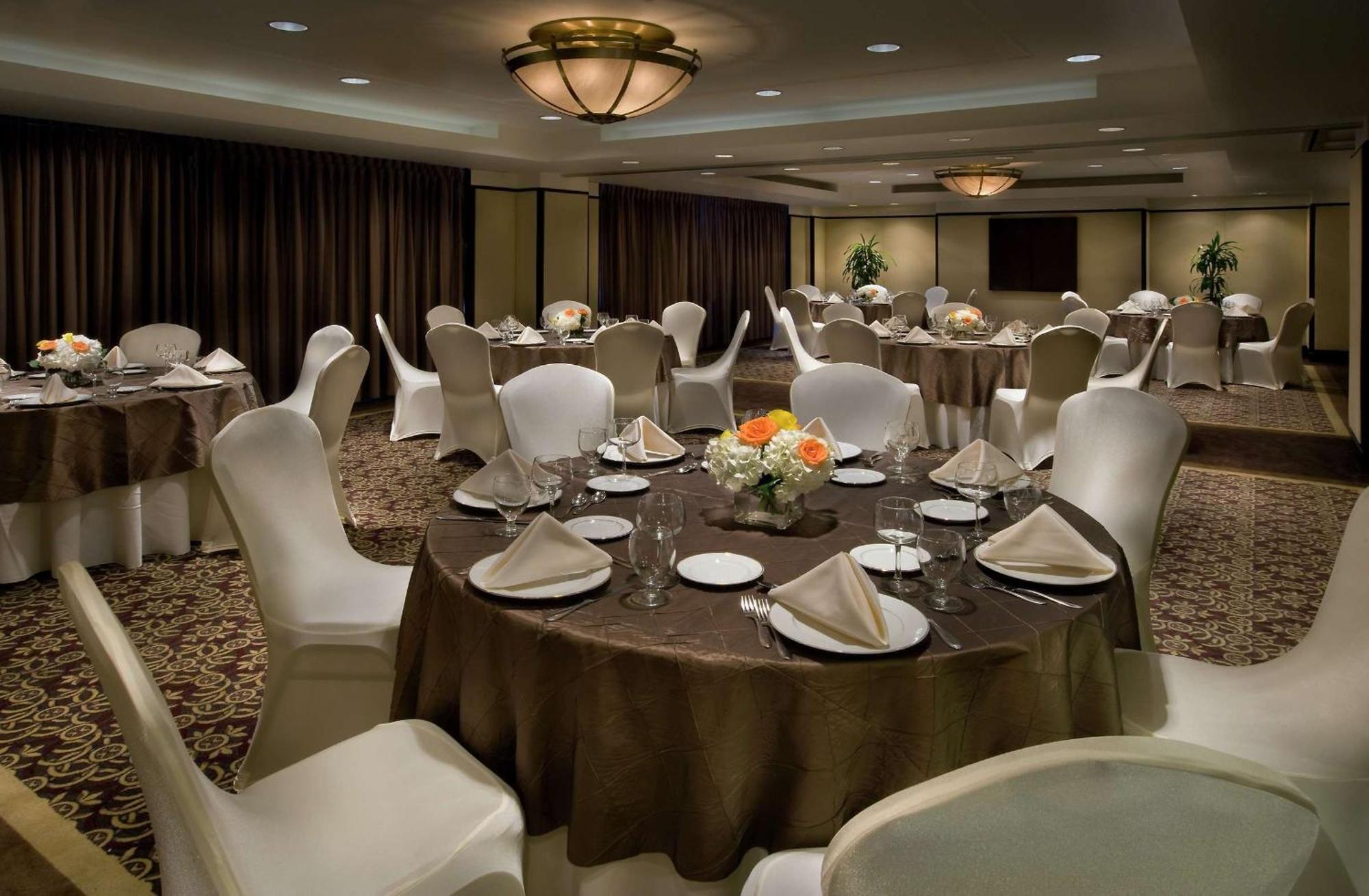 Embassy By Hilton Dc Chevy Chase Pavilion Hotel 3*